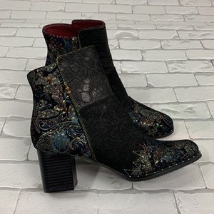 Spring Step L’Artiste leather heeled boots booties. Zip. Black & sparkle gold 9